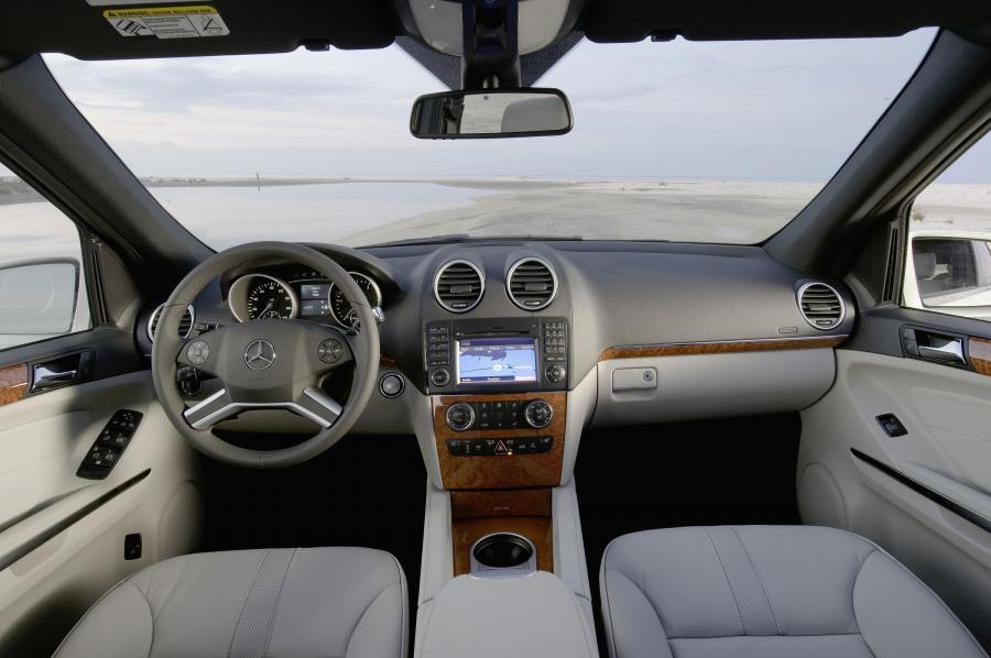  Mercedes-Benz ML-Class 2009 года  (фото 32 из 66)